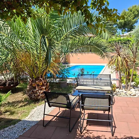 Family Oros Medulin, With A Pool, Ggl Appartamento